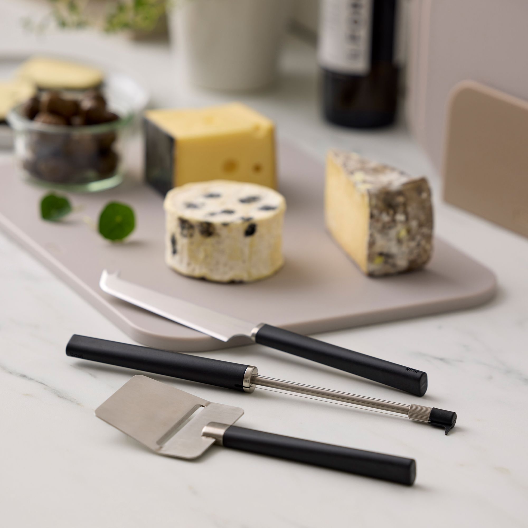 Rosti - cheese knife Emma - Black Rosti - cheese knife Emma - Black