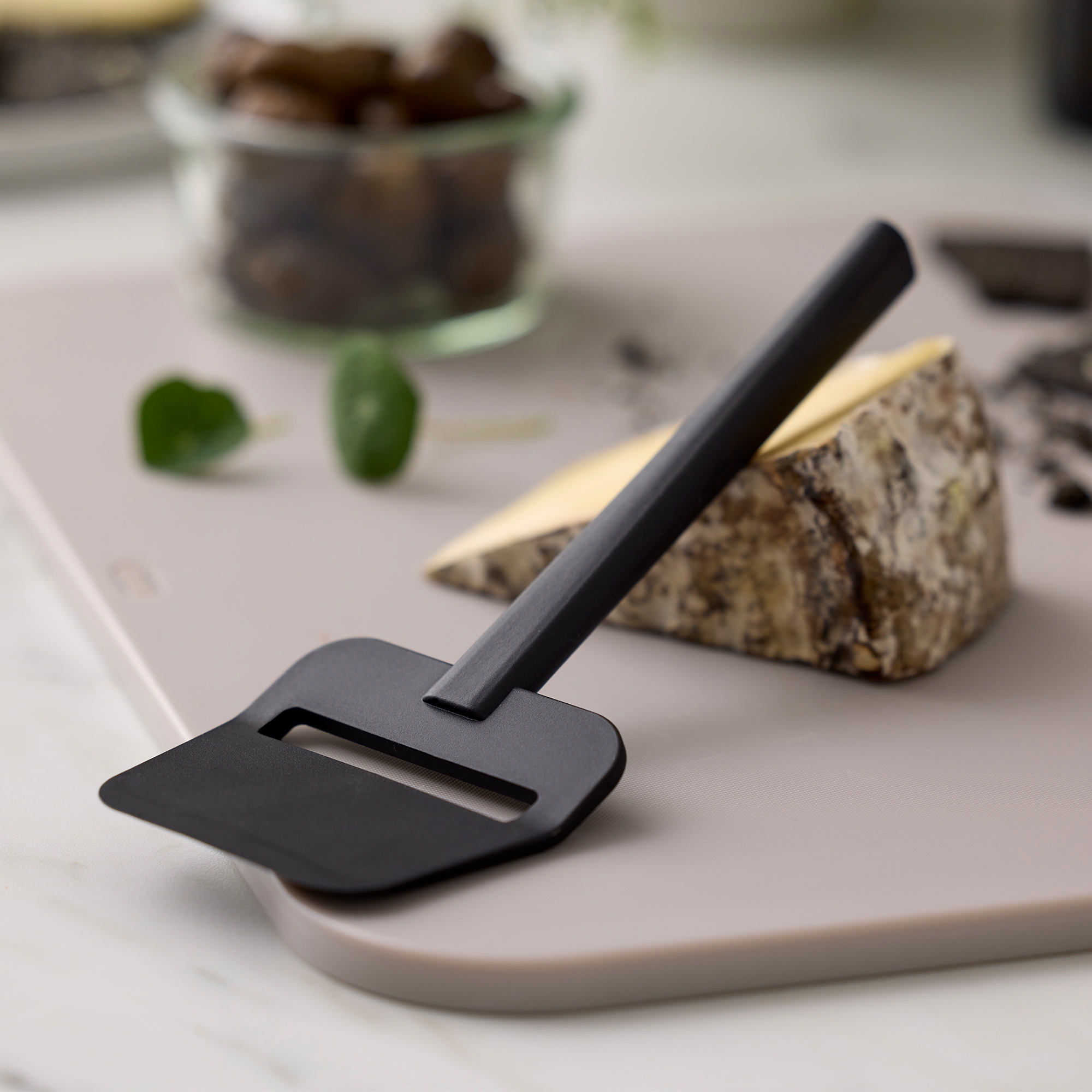 Rosti - Käsehobel Nylon Emma - Schwarz Rosti - Käsehobel Nylon Emma - Schwarz