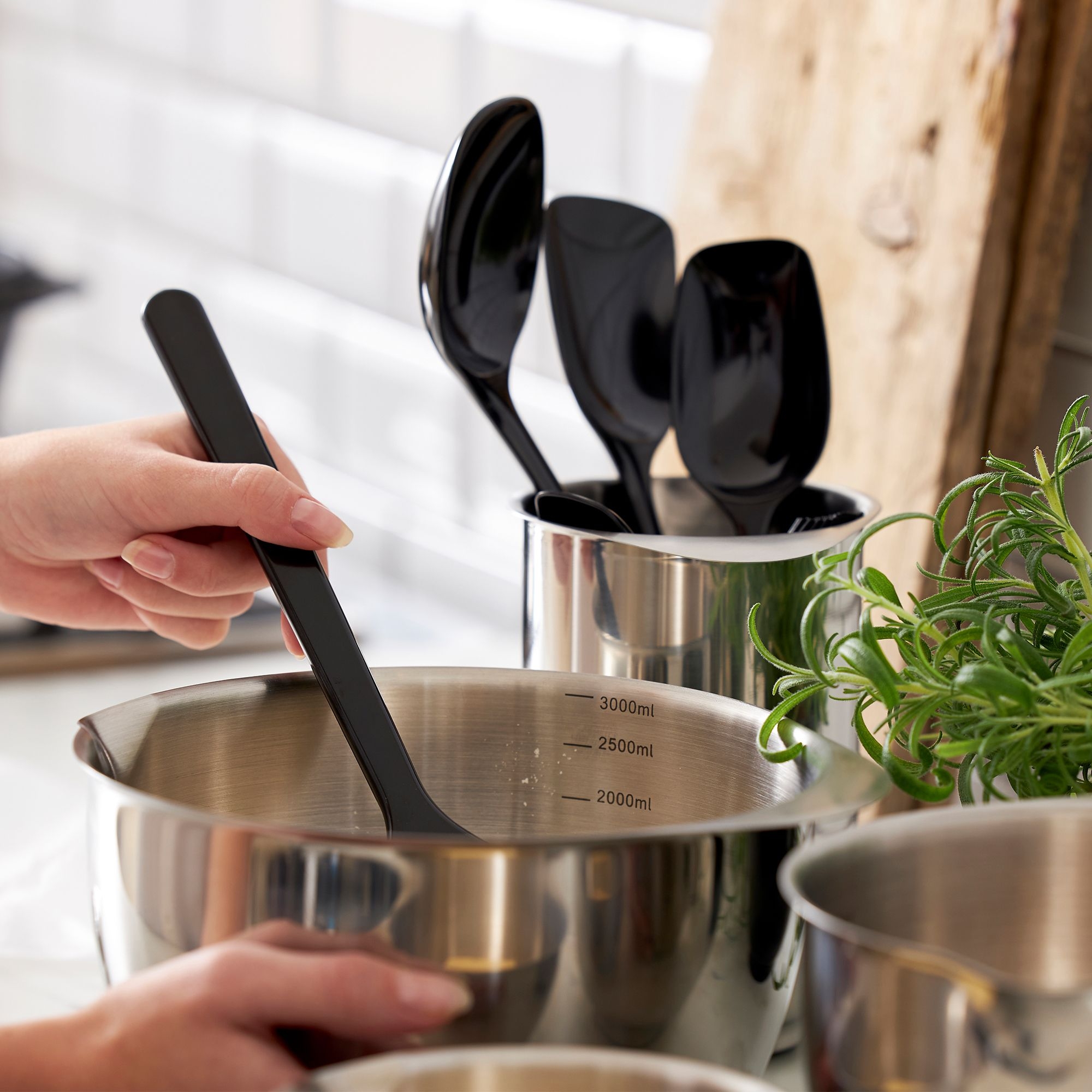 Rosti - Kochlöffel breit NEW Classic - Schwarz Rosti - Kochlöffel breit NEW Classic - Schwarz